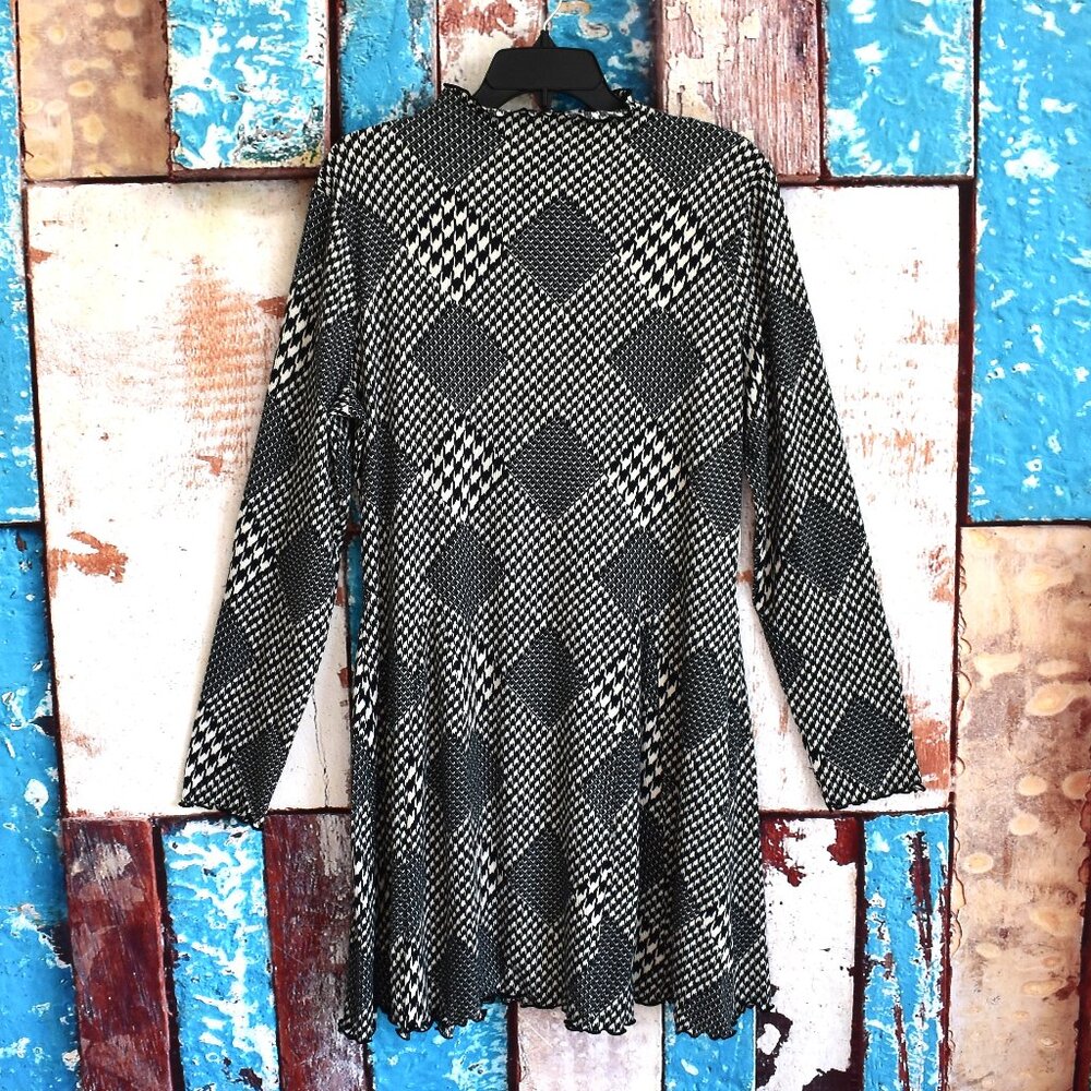 Women's SO Godet Skater Dress Long Sleeve Crew Neck XXLARGE Black NEW